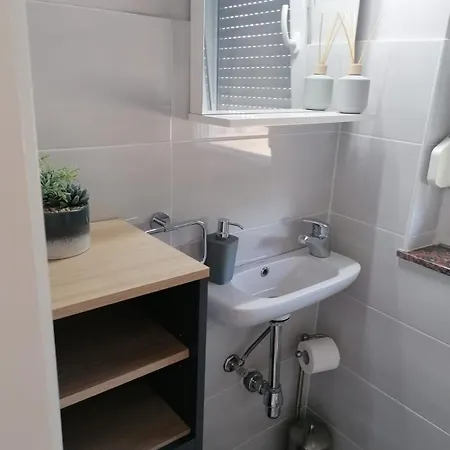 Beautiful Country Oasis 度假居 Gornji Zemunik