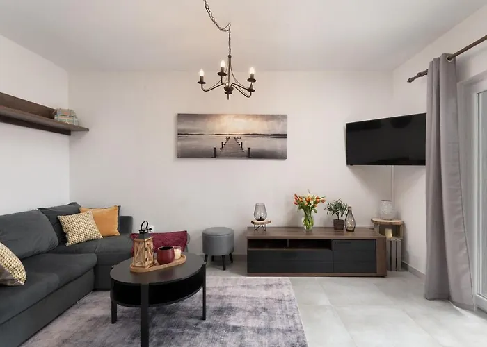 Beautiful Country Oasis * Gornji Zemunik