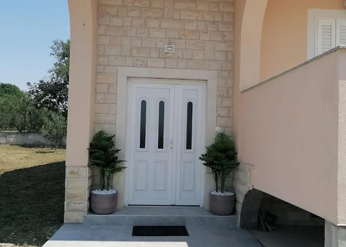 Beautiful Country Oasis Vikendica *